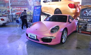 2016沈阳国际车展:车市纵横网实拍改装版保时捷911